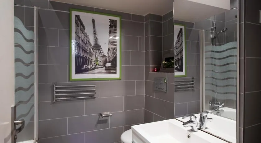 Apartment Rosiers